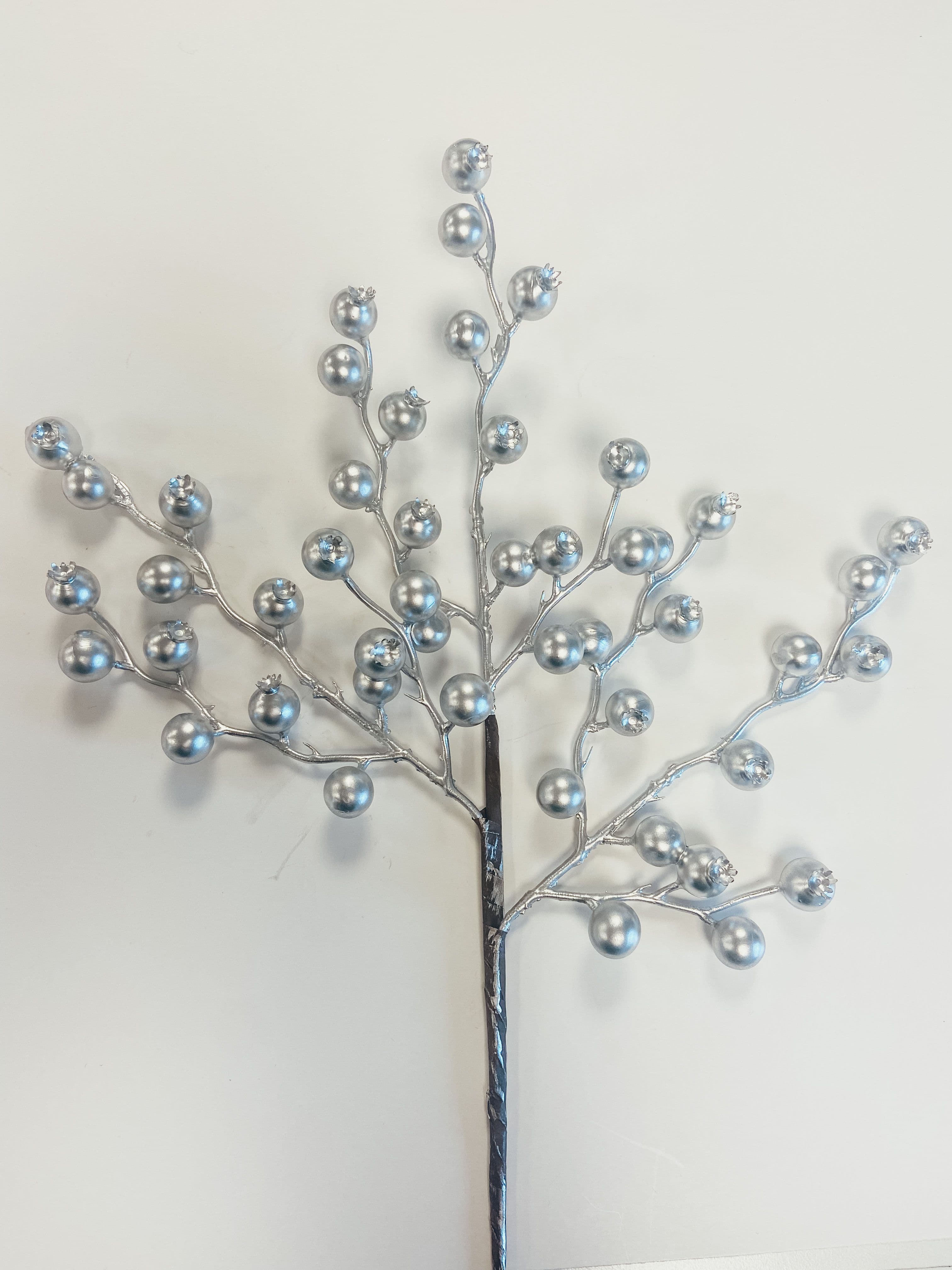 Berry Hawthorne Spray Silver 24"